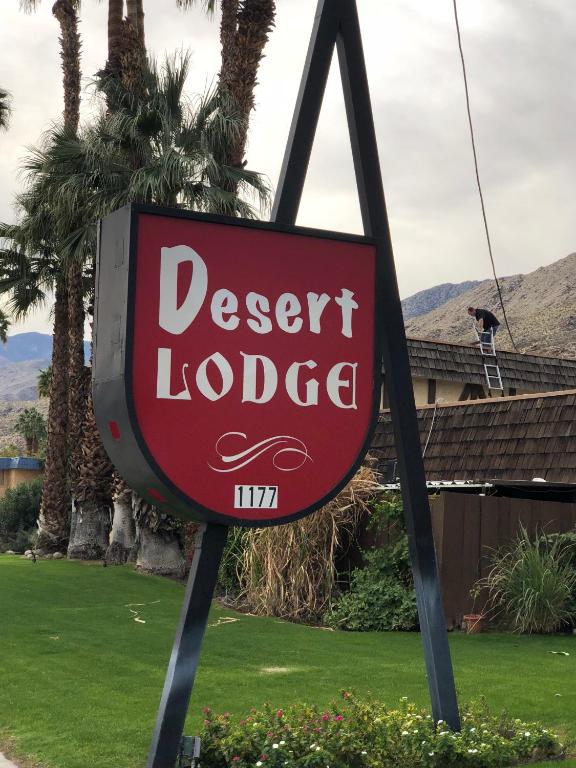 Certifikát, hodnocení, plakát nebo jiný dokument vystavený v ubytování Desert Lodge