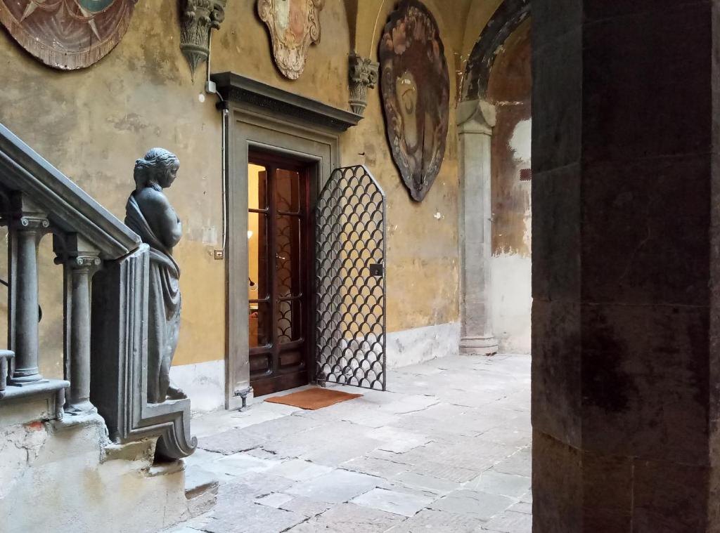 Palazzo Larioni dei Bardi - 5