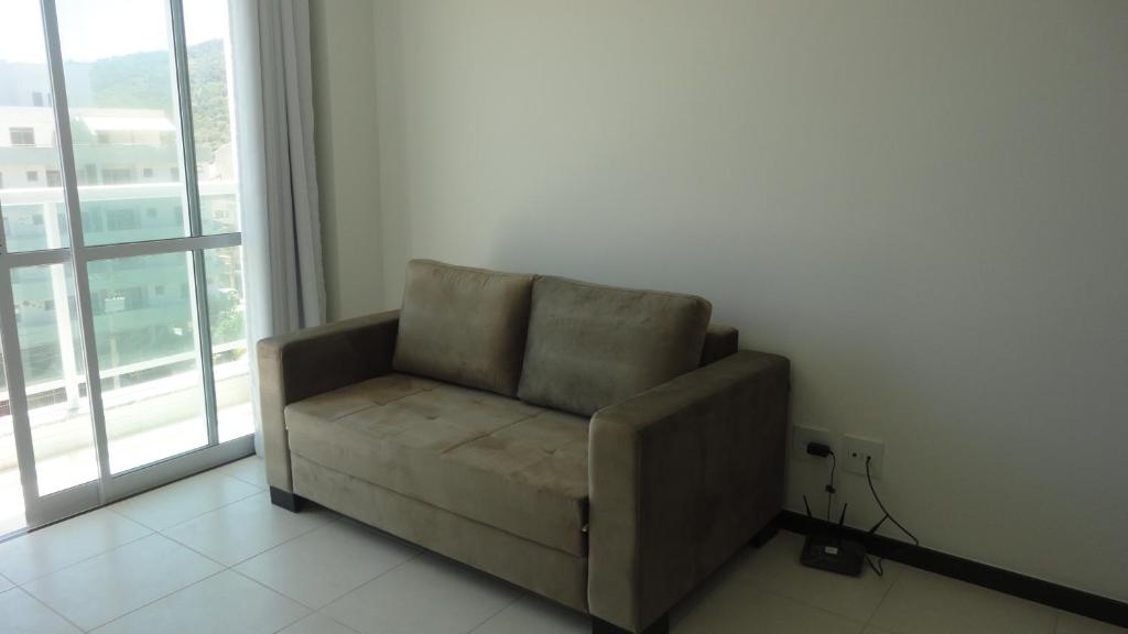  Prainha Aconchegante apto de quarto e sala com vista para o mar