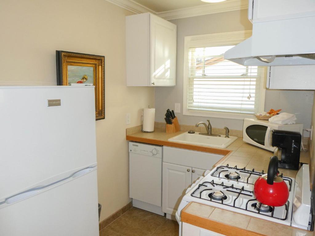 Briarwood Inn - Stephenson 4 - Deluxe Room Met Parkeren
