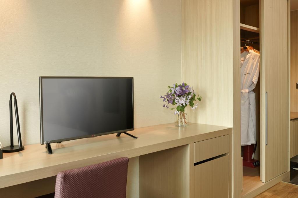 Mayplace Hotel - Standard Double Room
