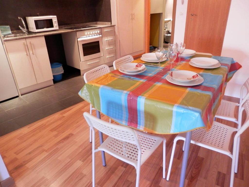 Kuchyň nebo kuchyňský kout v ubytování Apartamentos La Solana 3000