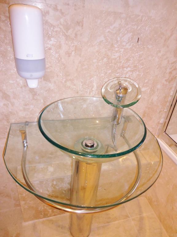 Hour Glass Hotel photo