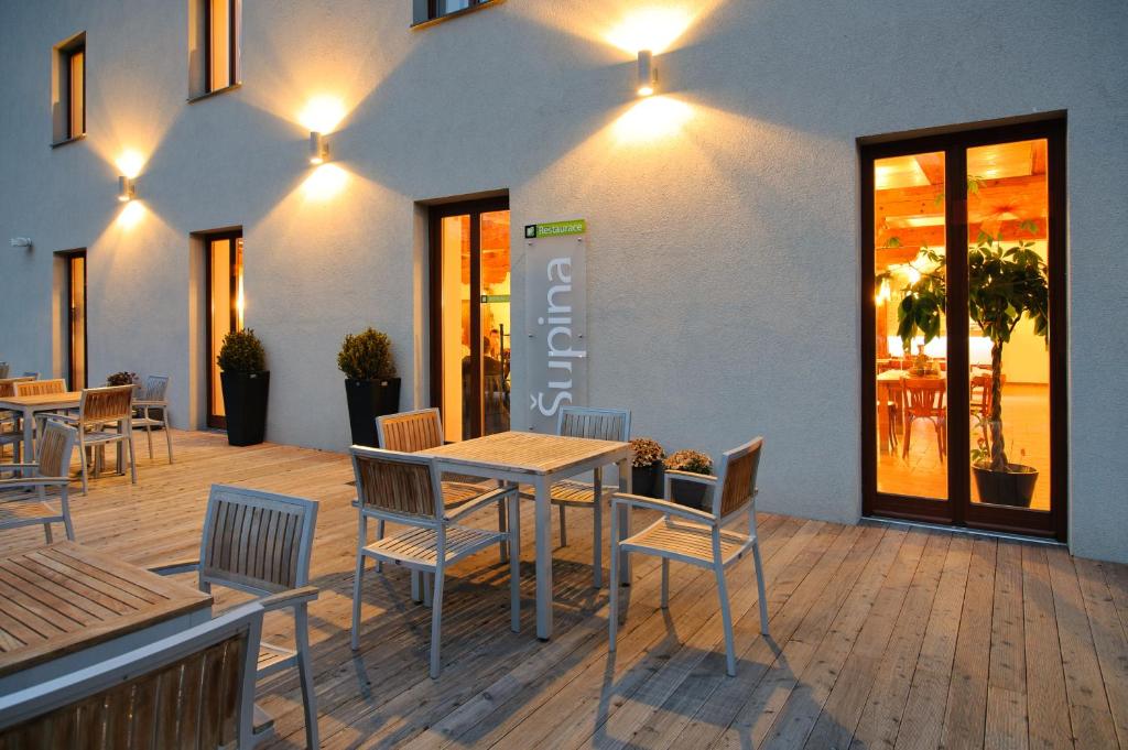 Restoran või mõni muu söögikoht majutusasutuses Davidův mlýn