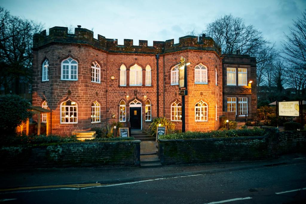Childwall Abbey, Liverpool by Marston's Inns - Resim 1