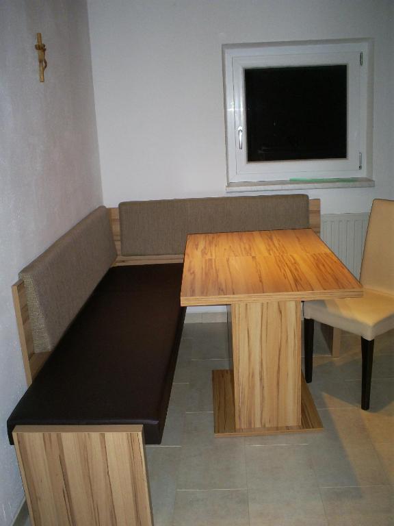 Posedenie v ubytovaní Pfurtschell