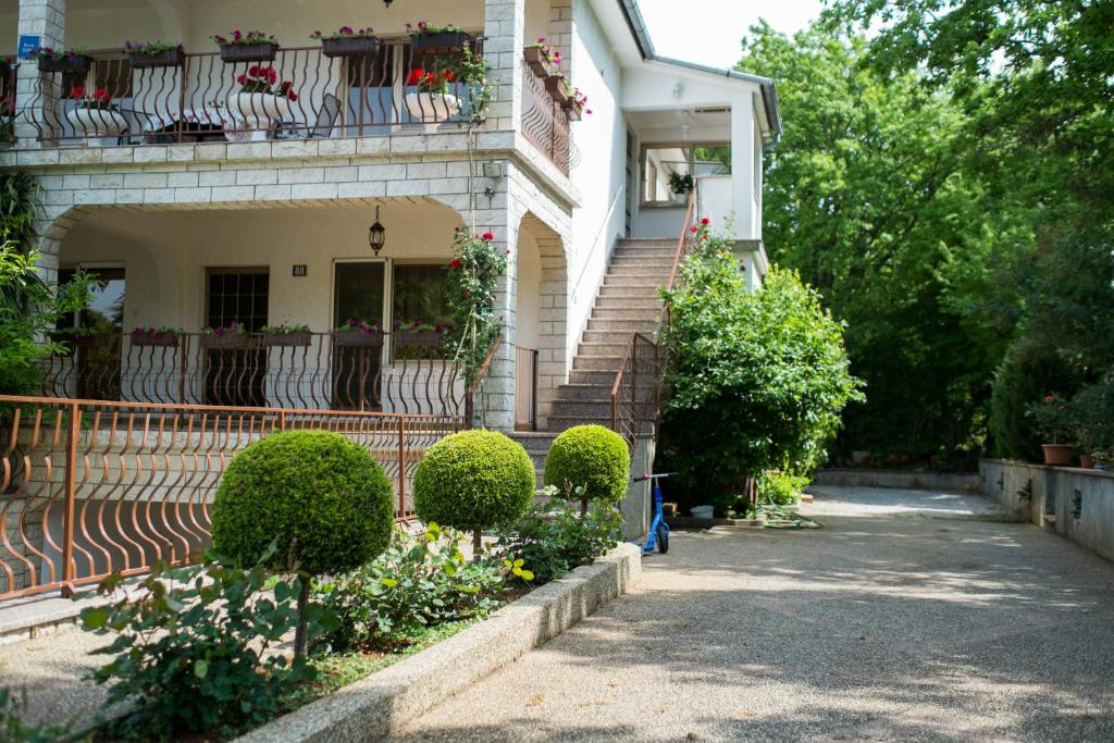Budova, kde se apartmán nachází