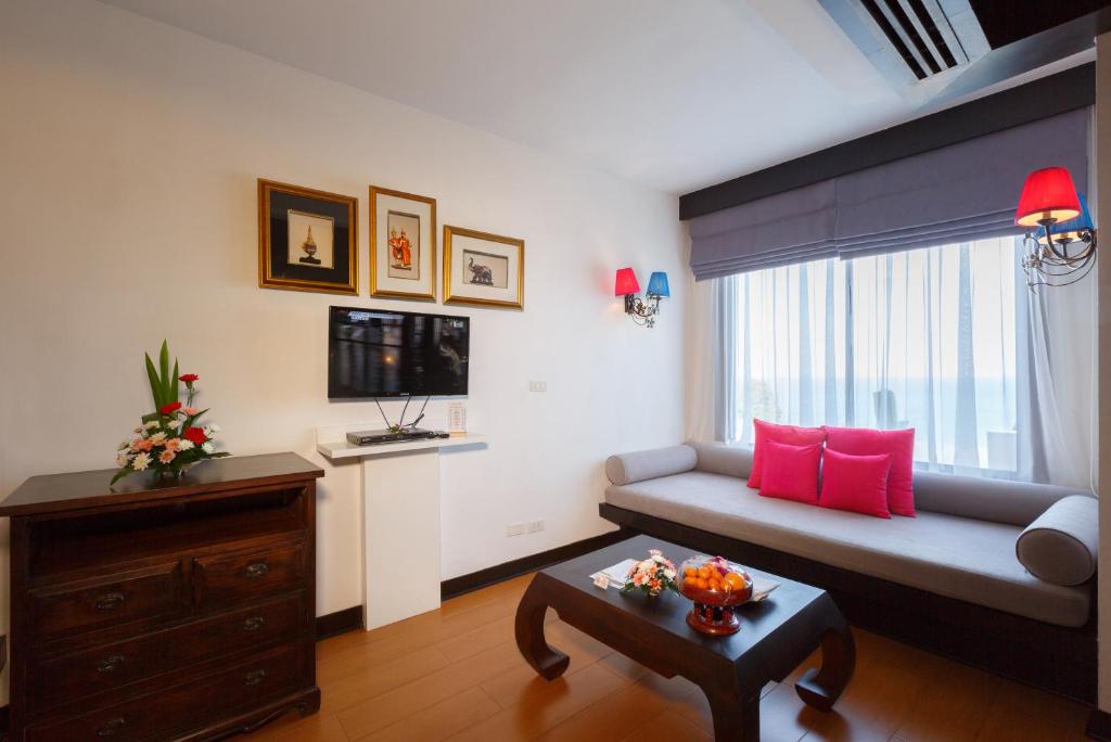 Namaka Resort Kamala - Tropische Thaise Villa Met Dompelbad