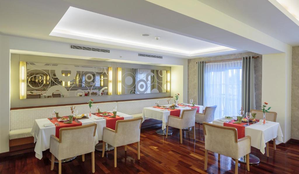 Restaurace v ubytování Sunis Elita Beach Resort Hotel & SPA
