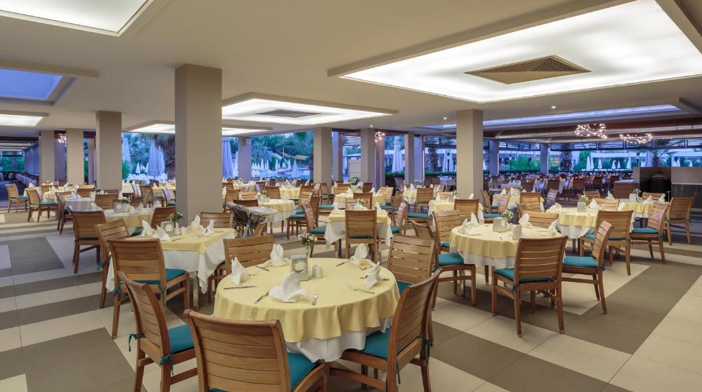 Restaurace v ubytování Sunis Elita Beach Resort Hotel & SPA
