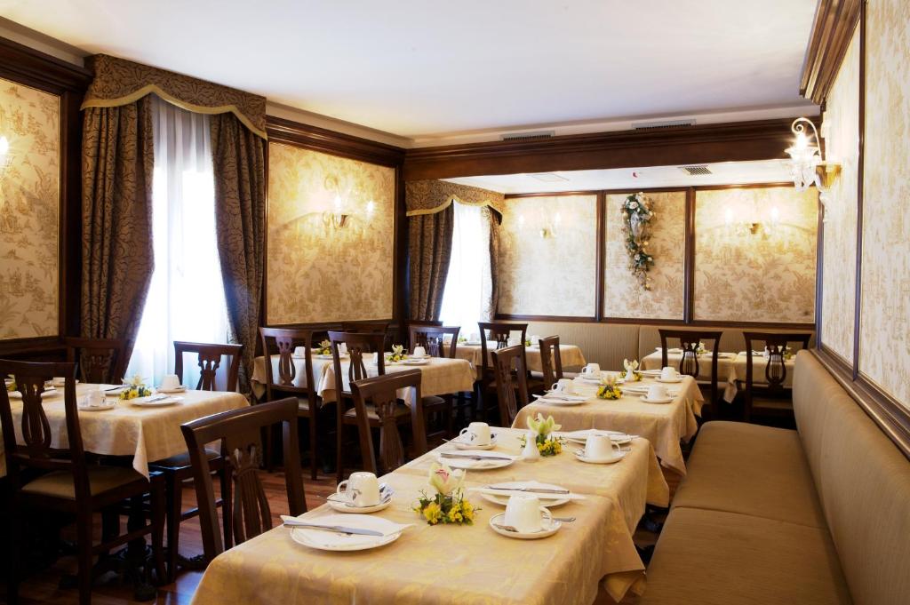 Restaurace v ubytování Hotel Al Codega