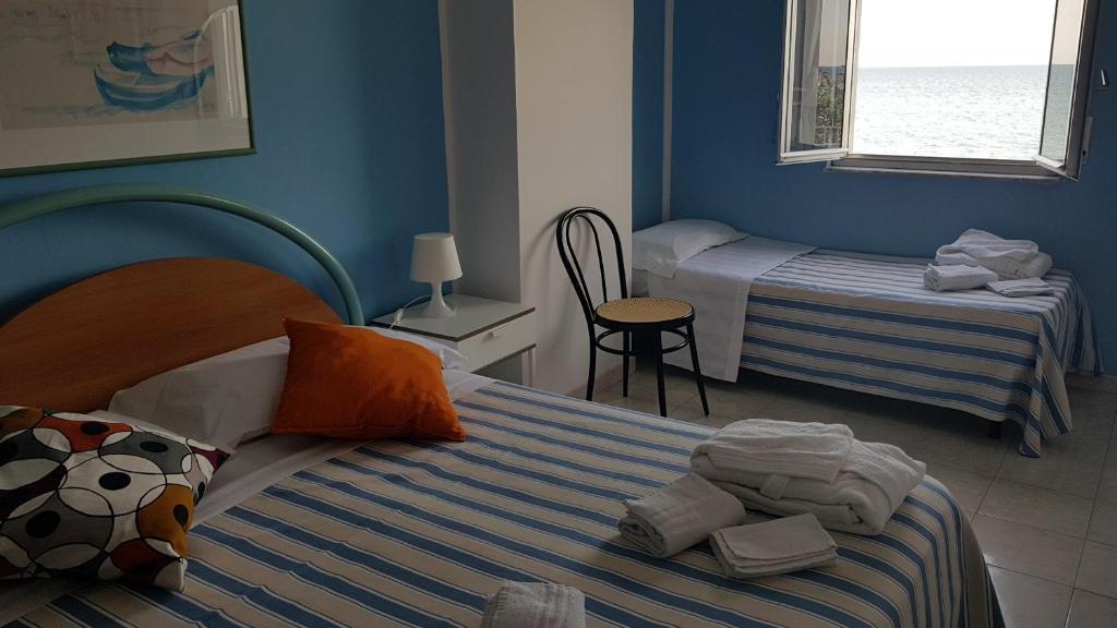 Hotel Ristorante La Scogliera - NUOVA GESTIONE - Familiekamer Met Uitzicht Op Zee