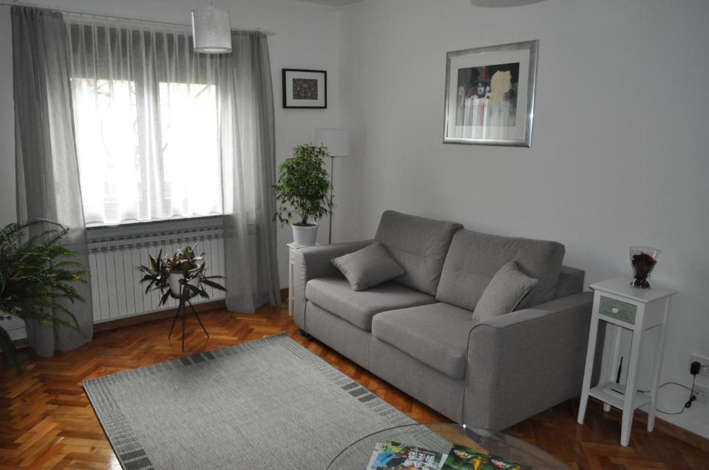 Posedenie v ubytovaní MZ Apartment