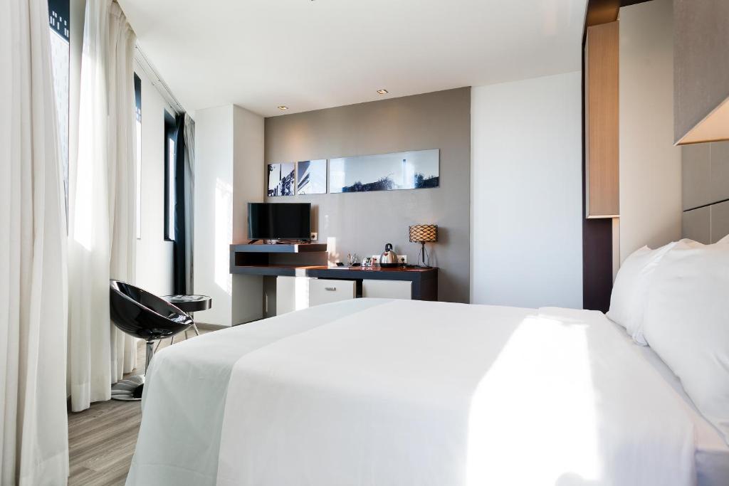 Hotel Barcelona Condal Mar Affiliated by Meliá - Resim 38