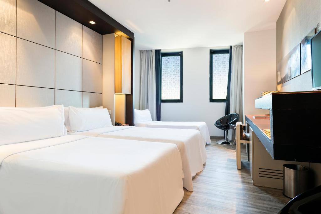 
Standard Double Room with Extra Bed
