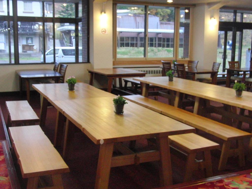 Restaurace v ubytování Shiga No Yu Hotel