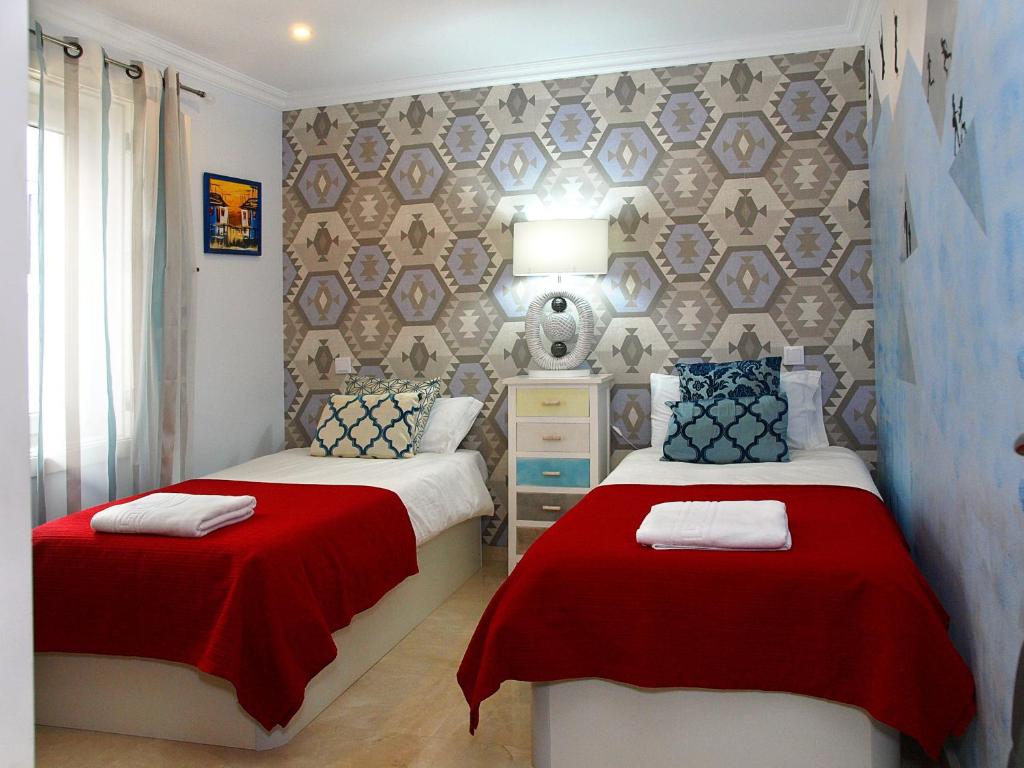 HENRI'S APARTMENTS - Pateo de Santo António - 10