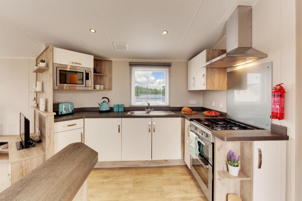 The Lakes Rookley - 