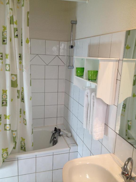 Hôtel De La Mer - Studio (3 Adults)