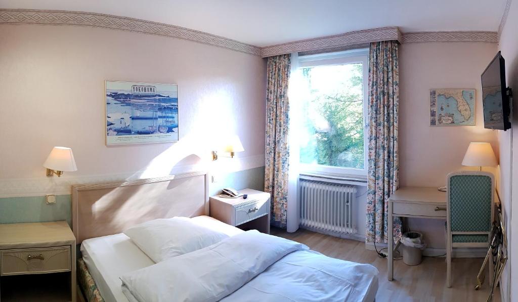 Wald-Hotel - Standard Single Room