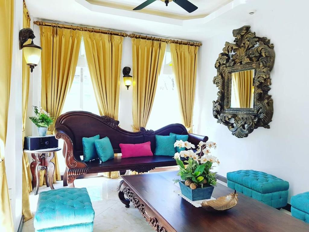 The Velvet Orchid - Resim 41