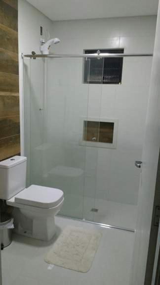  Casa com piscina Bombinhas