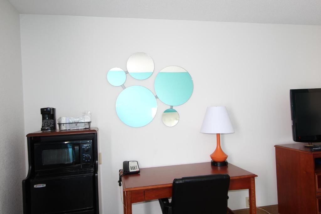 Howard Johnson by Wyndham Evansville East - Camera King - Accesso Disabili - Non Fumatori