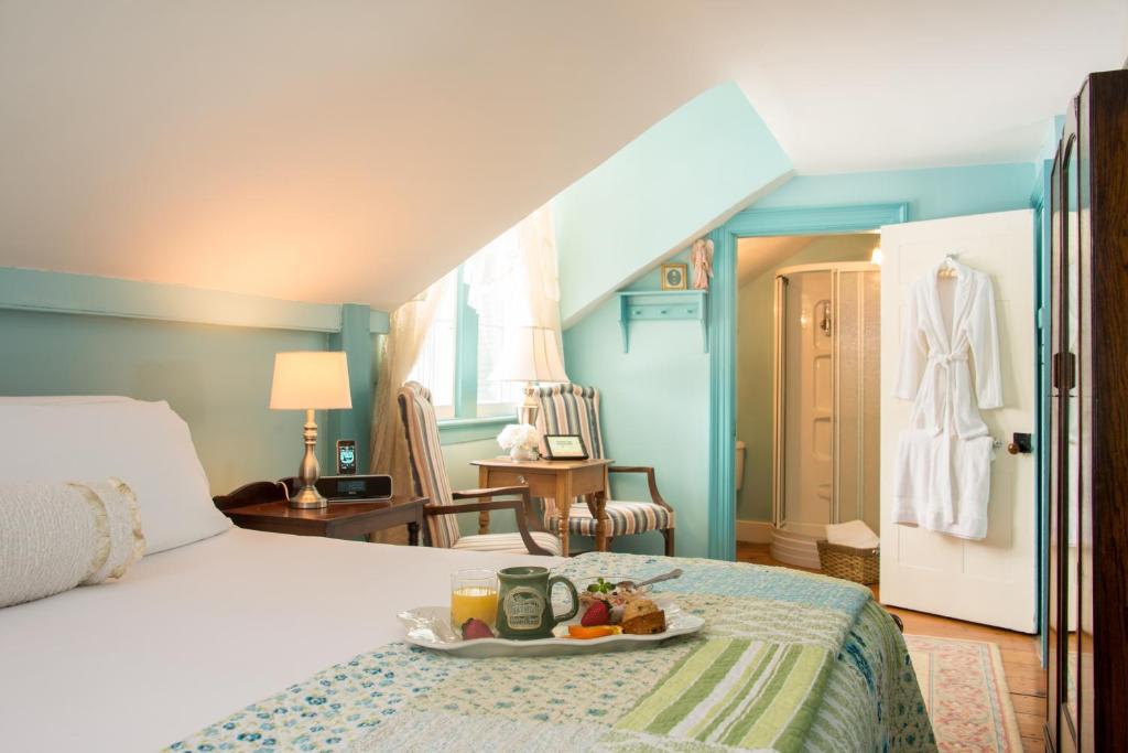 Caldwell House Bed and Breakfast - Habitación De La Reina