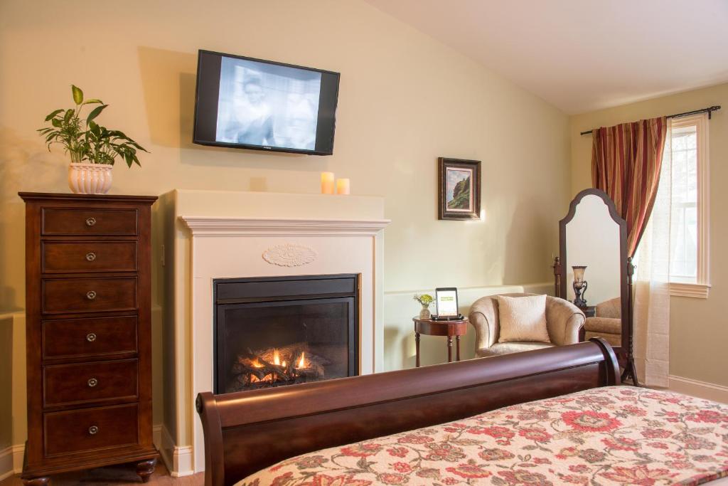 Caldwell House Bed and Breakfast - Sala De Reina De Lujo