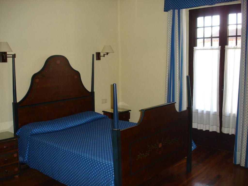 Postel nebo postele na pokoji v ubytování Hostal Ayestaran II