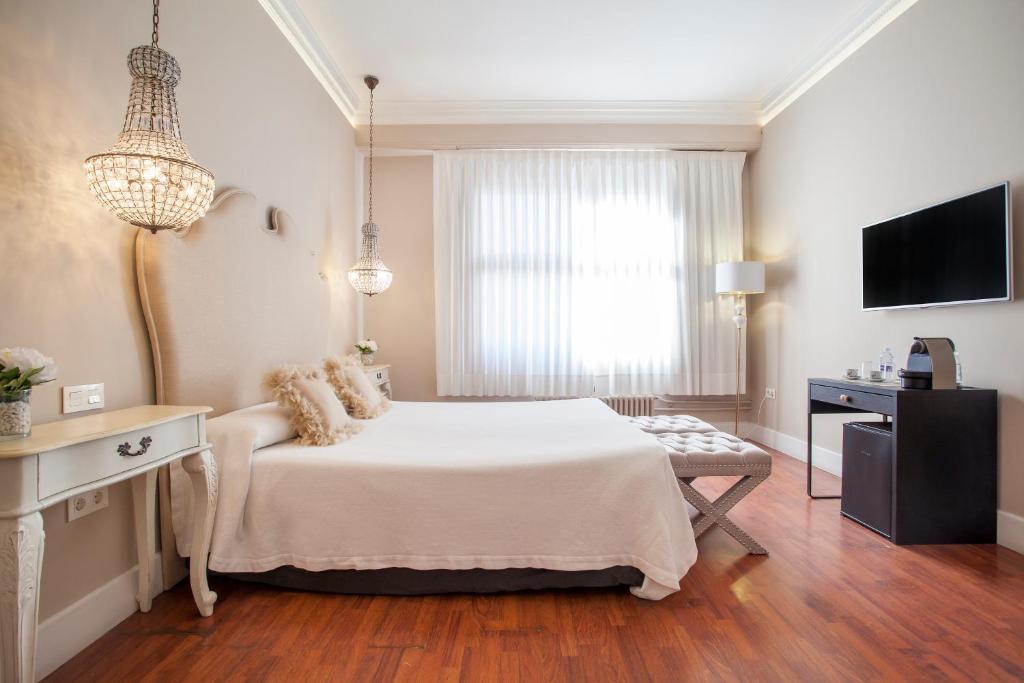 Hi Valencia Boutique - Resim 23