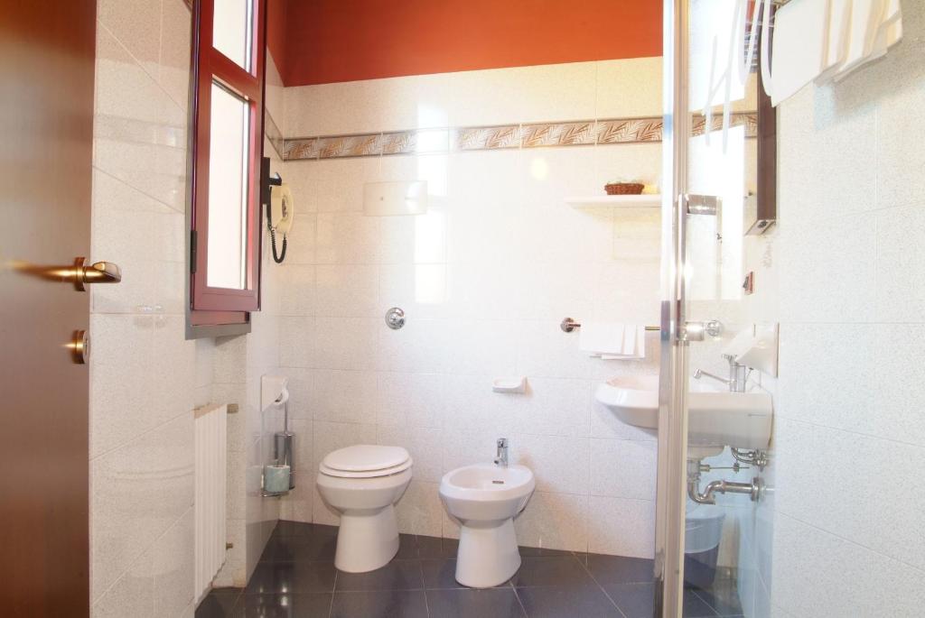 Hotel Maxim - Resim 41