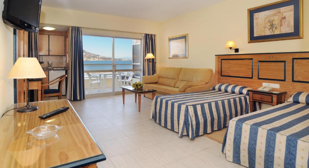 Hotel Apartamentos Pyr Fuengirola, Fuengirola – Updated 2023 Prices