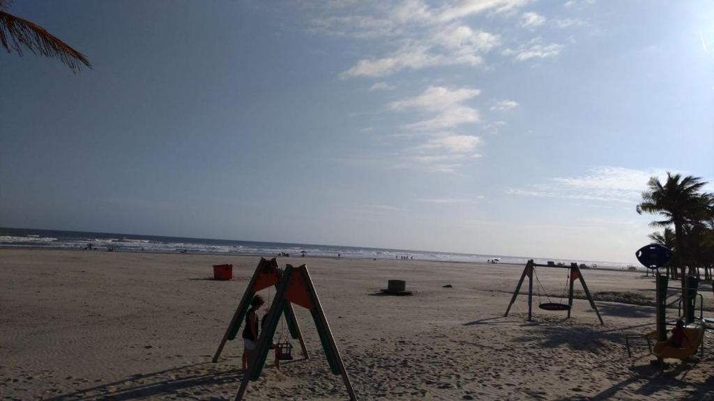  guaica - otima localização 05 pessoas - 200 mts da praia