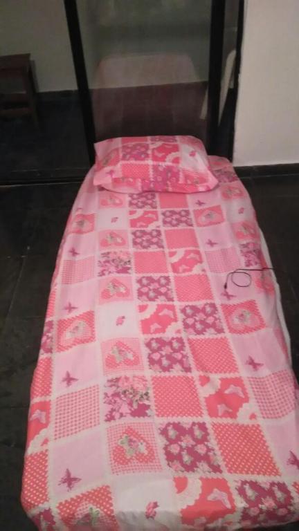  guaica - otima localização 05 pessoas - 200 mts da praia