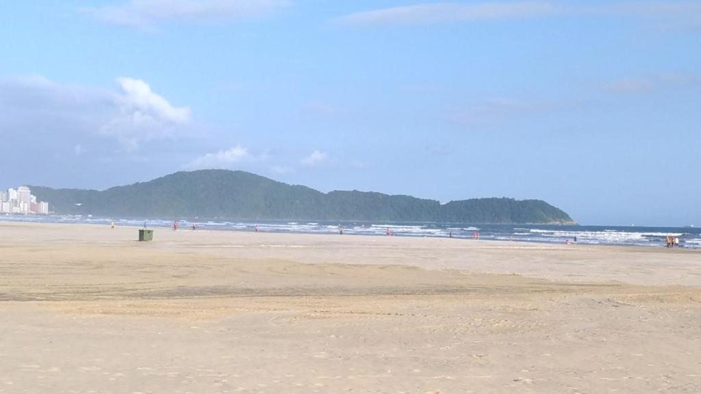  guaica - otima localização 05 pessoas - 200 mts da praia