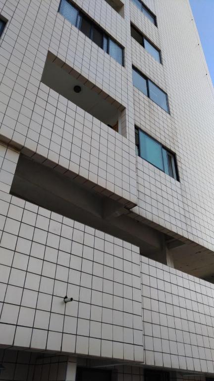  guaica - otima localização 05 pessoas - 200 mts da praia