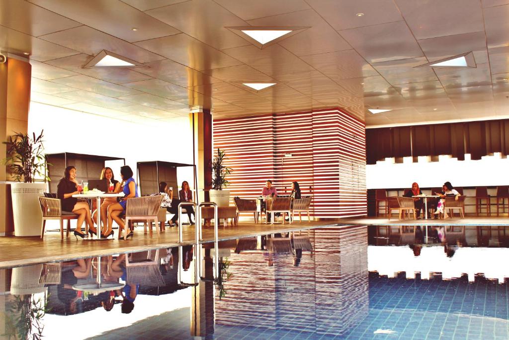 Restaurace v ubytování FOX Hotel Pekanbaru