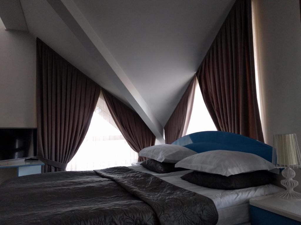 Kaiser Hotel - 
