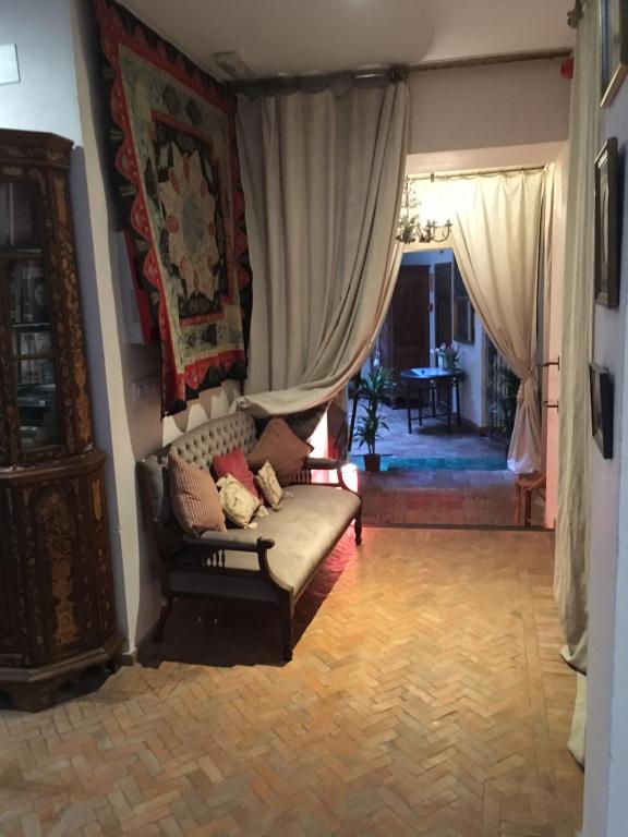 Posedenie v ubytovaní Hostal Casa Del Buen Viaje