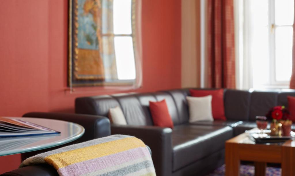 Living Hotel an der Oper - Resim 30