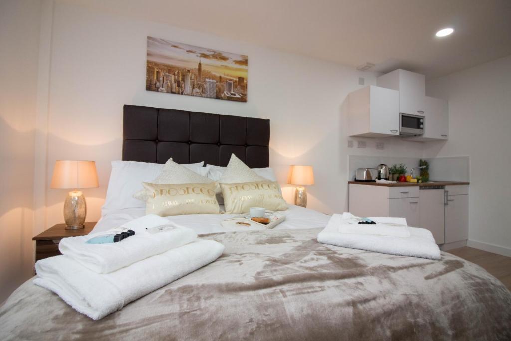 Trafalgar House - Studio Apartment