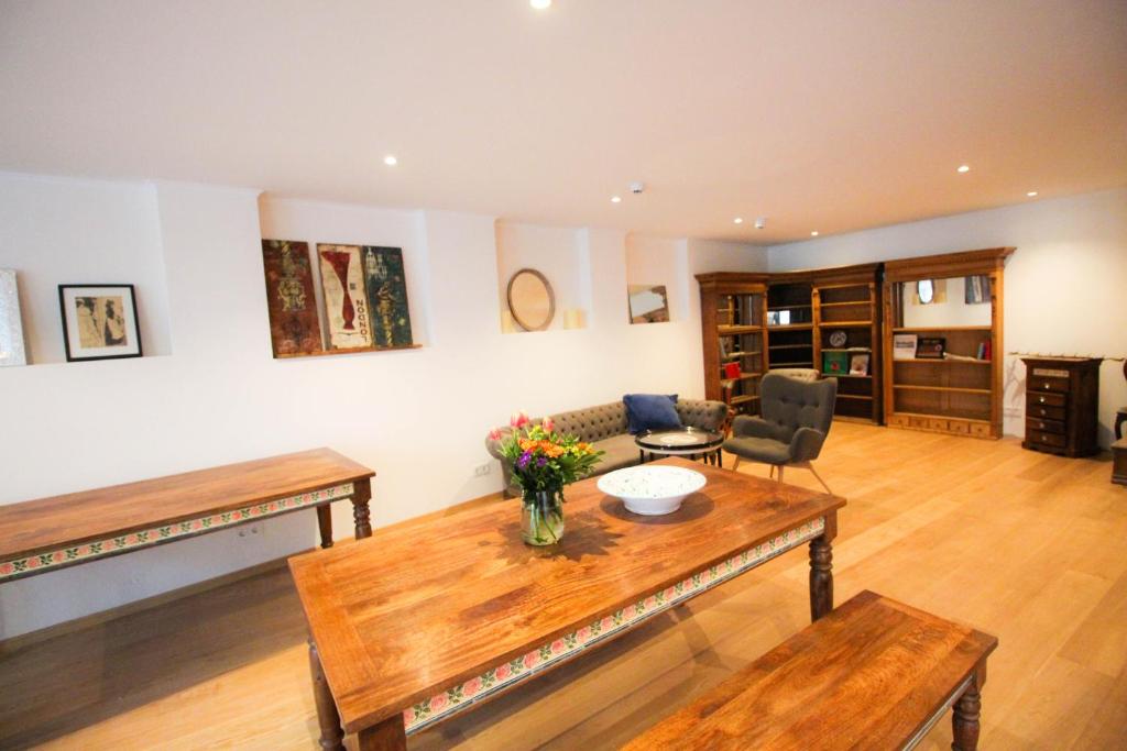 das kleine Hotel in München - Resim 26