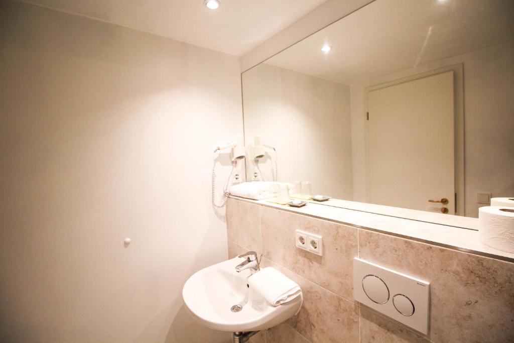 das kleine Hotel in München - Resim 40