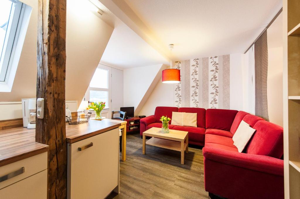 Lotsenhaus - Apartment With Balcony