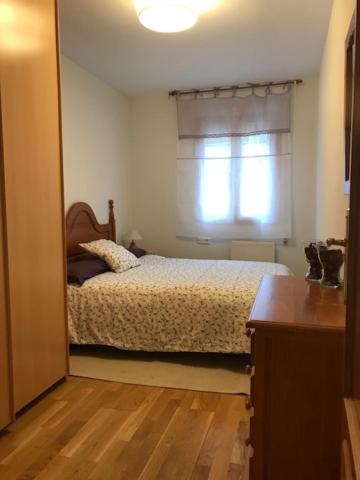 Postel nebo postele na pokoji v ubytování Biescas Centro! Garaje y wifi!!