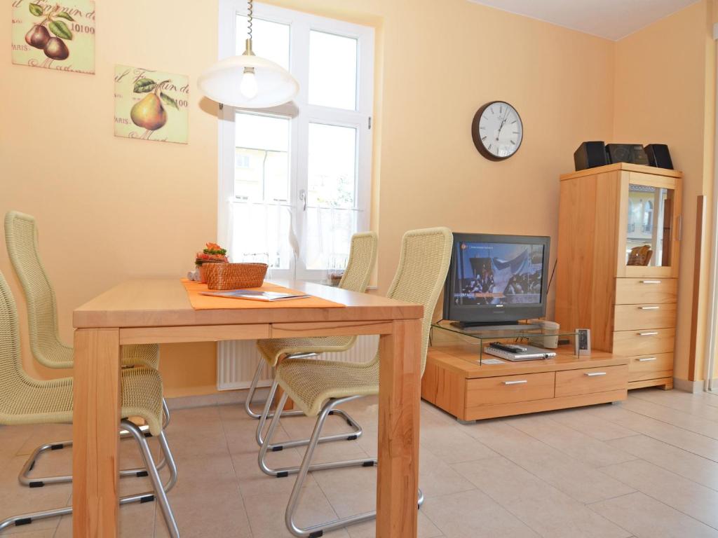 TV a/nebo společenská místnost v ubytování Haus Möwe - Apt. 03