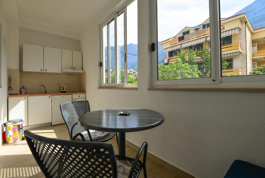 Výhľad na hory alebo výhľad na hory priamo z apartmánu