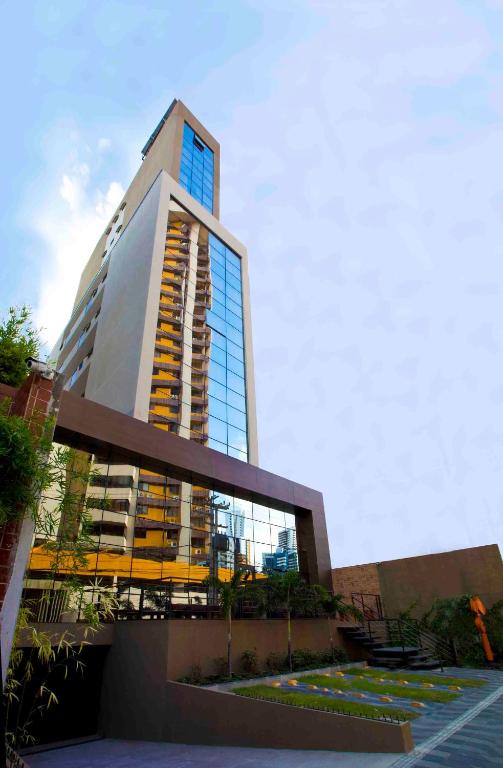 O edifício em que o hotel se localiza