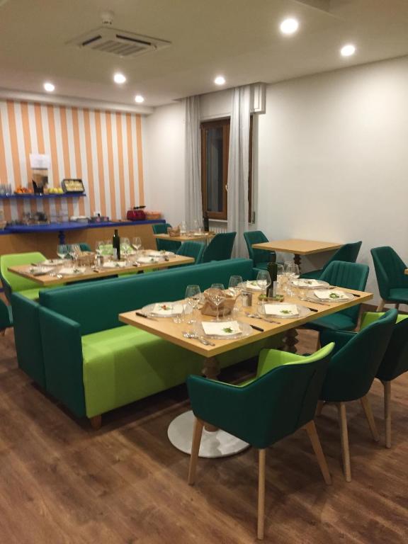 Posezení v ubytování La Gustea Hotel & Cucina